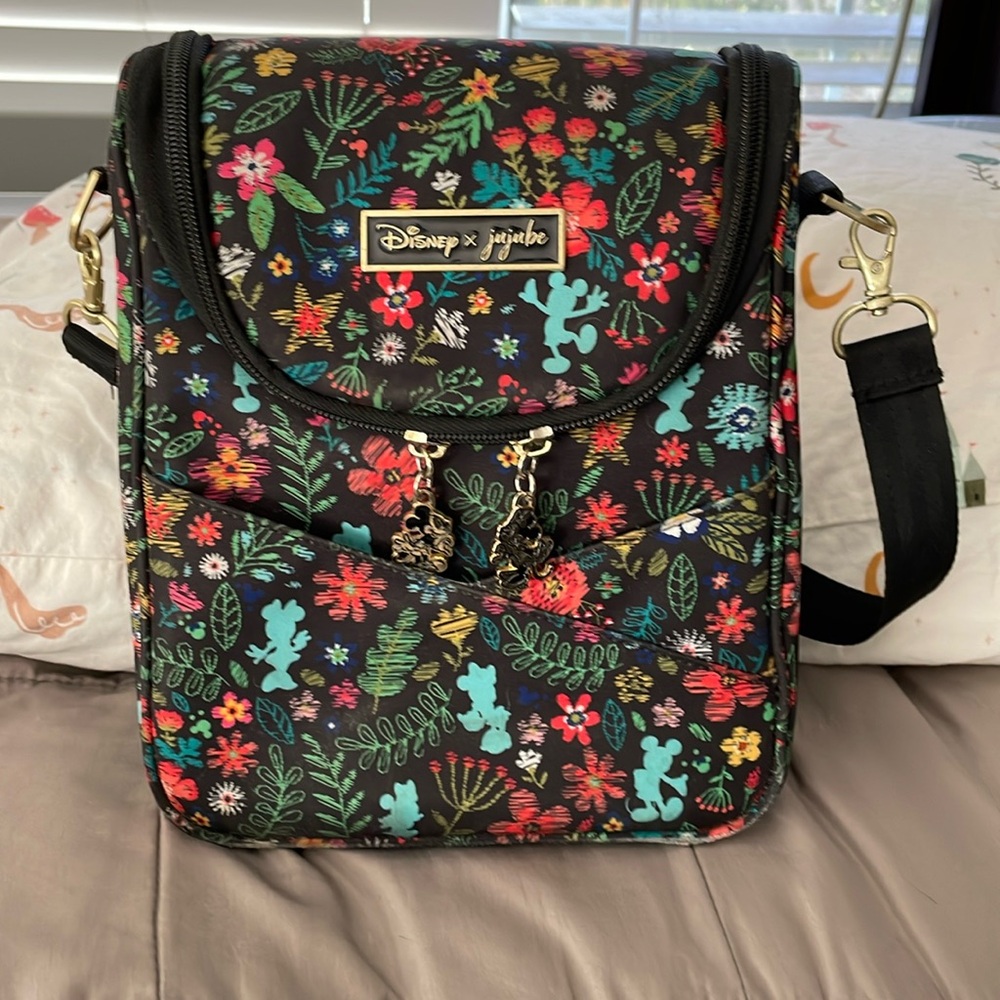 Disney X Jujube insulated bottle bag